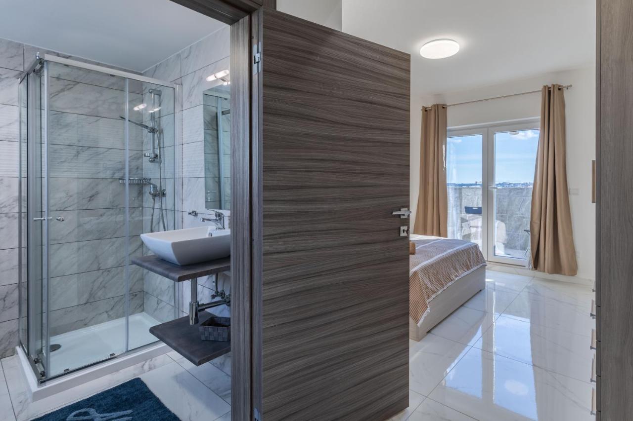 Terrace View- A Charming Two Bedrooms Penthouse Ac-Wifi Msida Eksteriør bilde