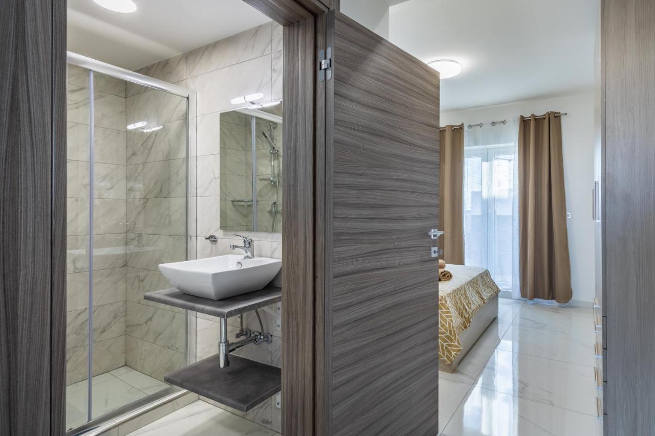 Terrace View- A Charming Two Bedrooms Penthouse Ac-Wifi Msida Eksteriør bilde