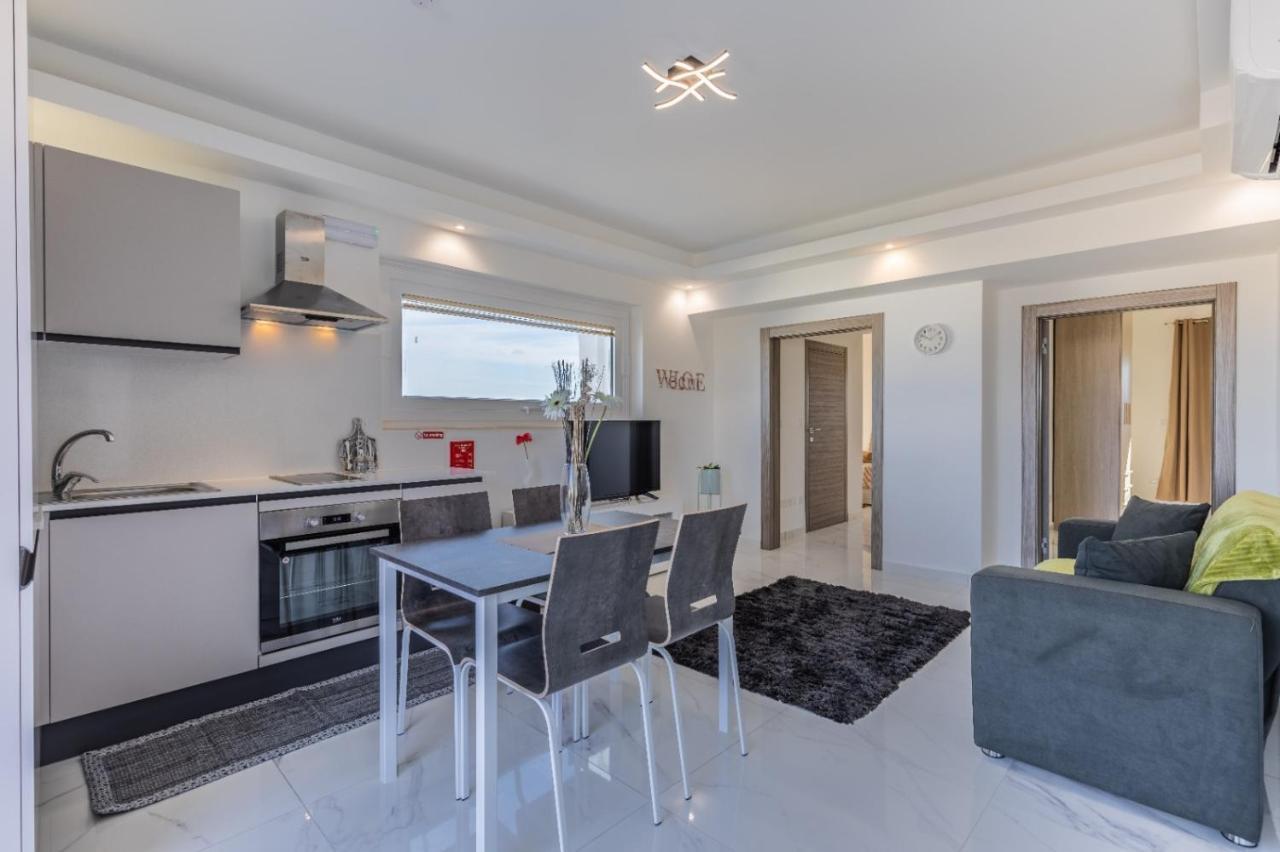Terrace View- A Charming Two Bedrooms Penthouse Ac-Wifi Msida Eksteriør bilde